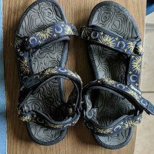 Teva Hurricane XLT Sz 7 Women's Sandal